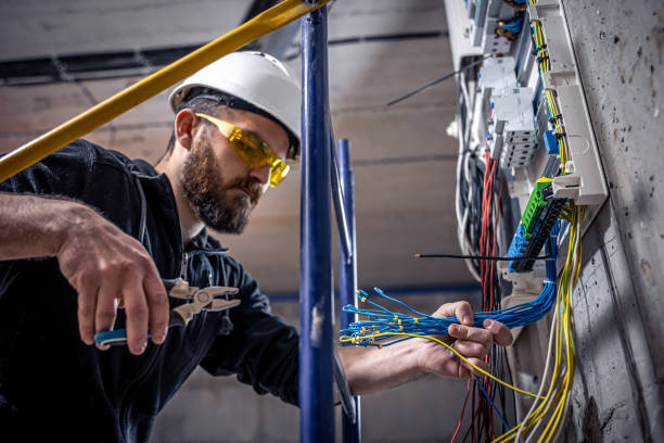 Best Emergency Electrical Repair  in Fallbrook, CA